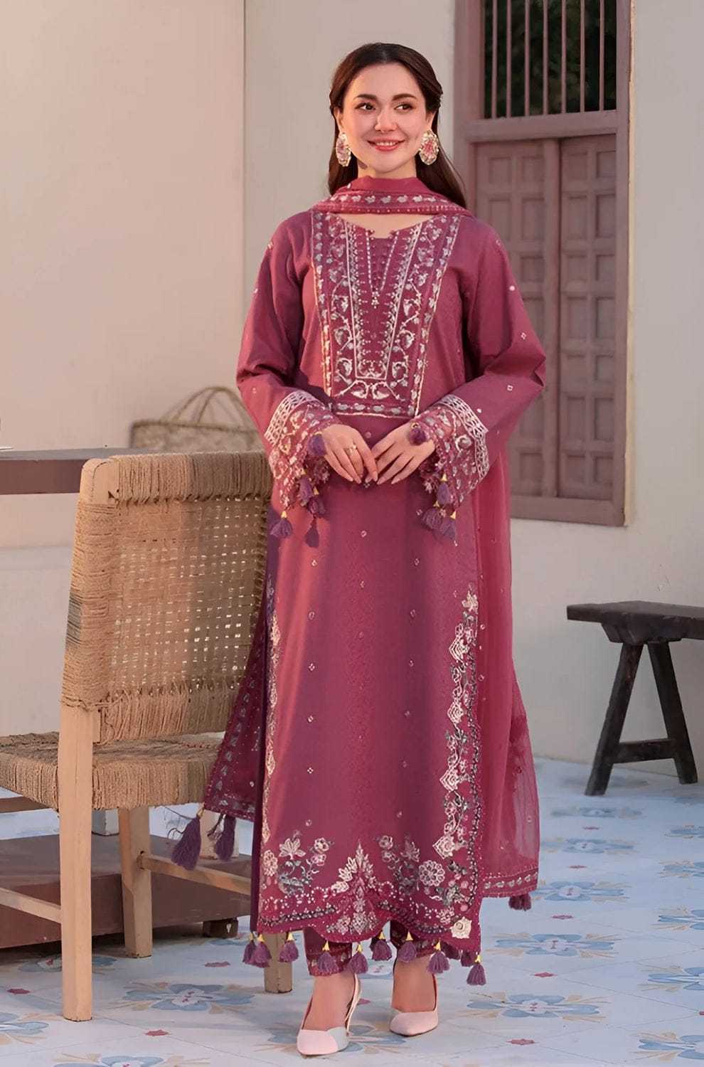 Lawn 3PC Embroidered Suit H-6143